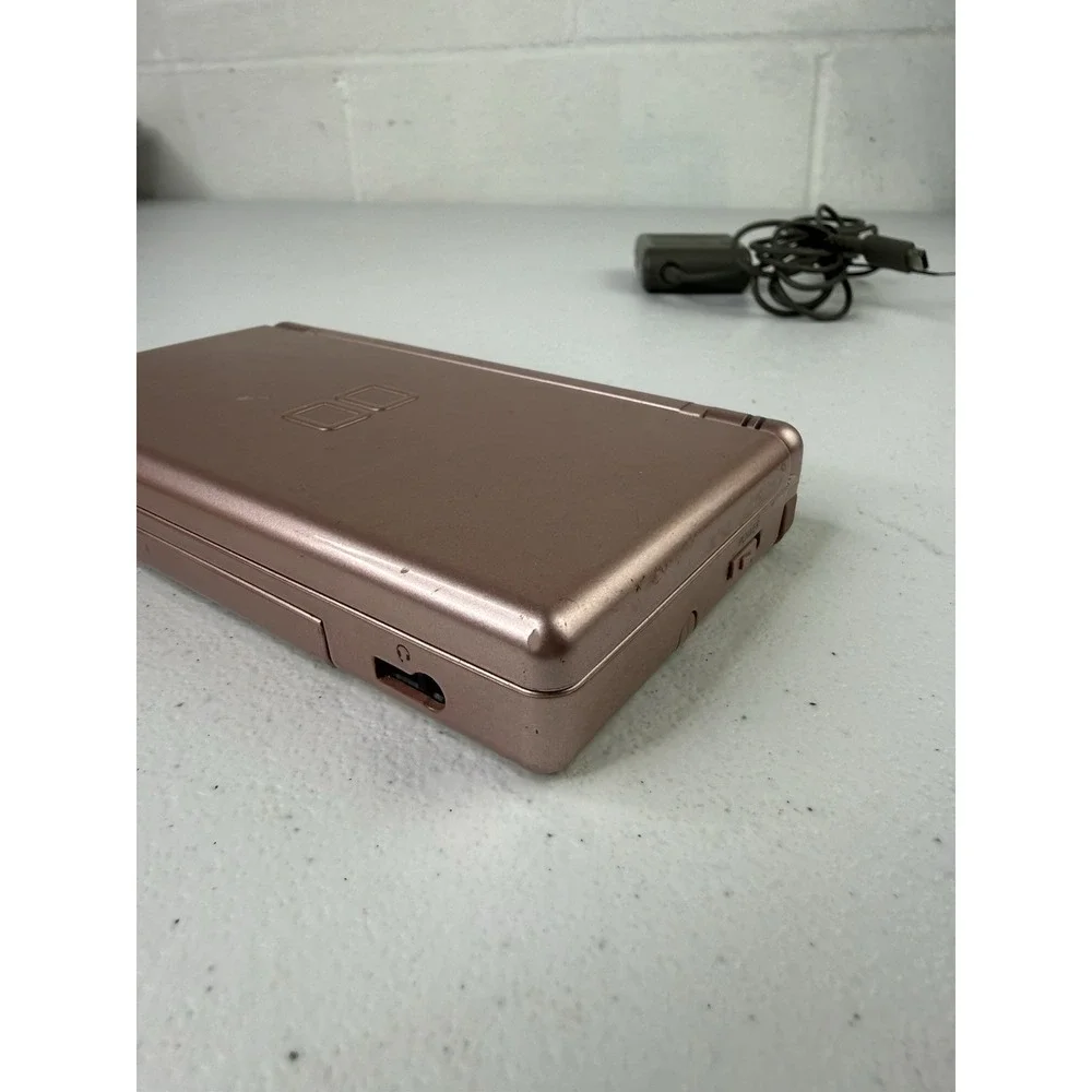 Nintendo DS Lite Metallic Rose Bundle - Games + Charger